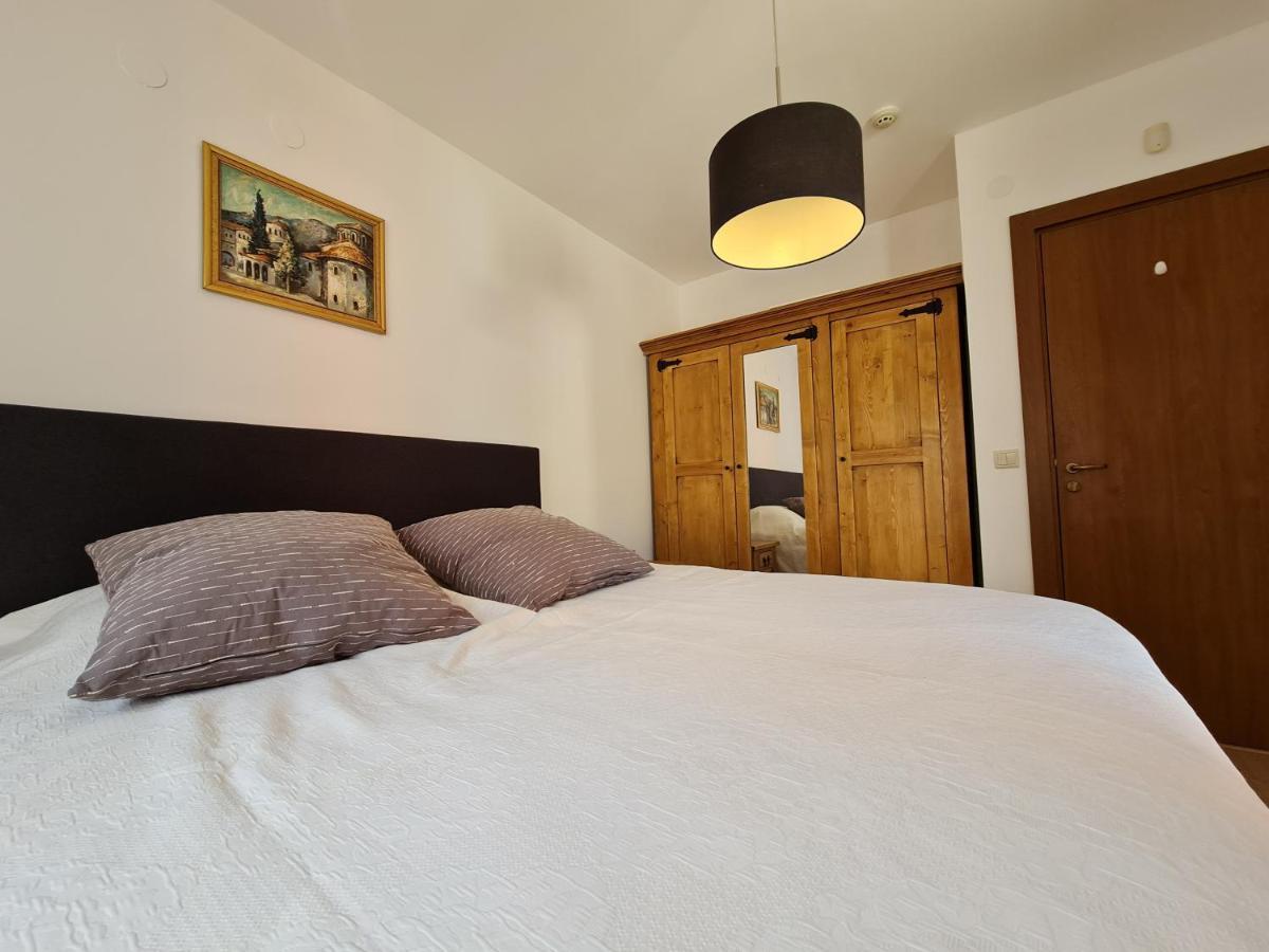 Pirin Golf Apartment Home With Private Garden Bansko Zewnętrze zdjęcie